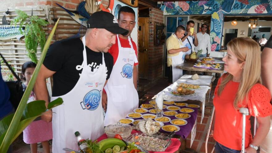 24 caseteros de las playas Country y Sabanilla II reciben insumos