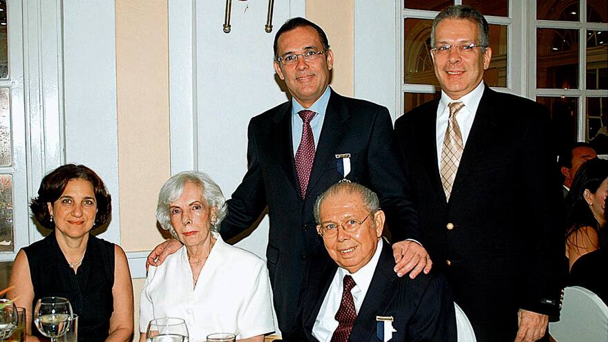 Fallece madre del senador Efraín Cepeda