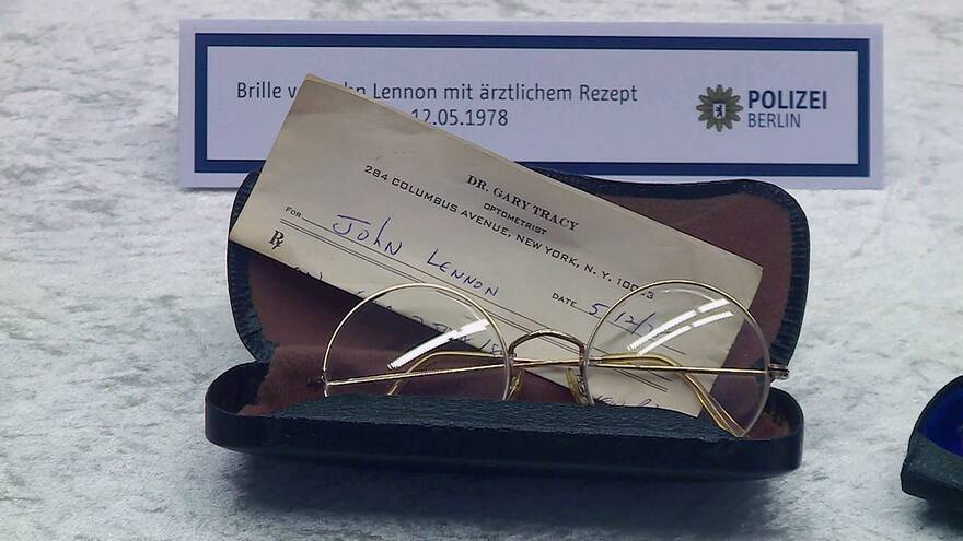 Estos son los objetos de John Lennon recuperados en Alemania