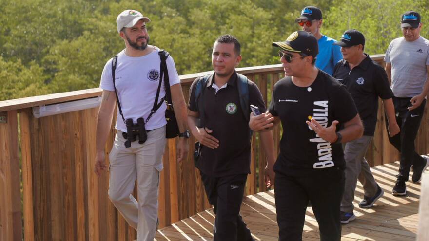 Alcalde Char inaugura tres zonas en el Ecoparque Ciénaga de Mallorquín